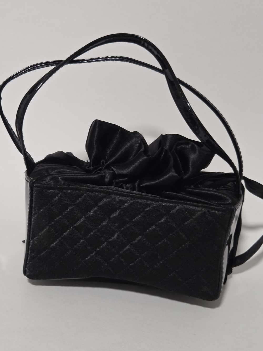 Estée Lauder Black Quilted Evening Clutch Makeup Vanity Minibag